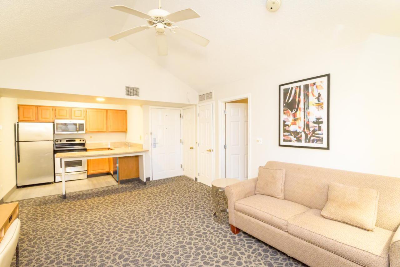 Philadelphia Suites At Airport - An Extended Stay Hotel 外观 照片