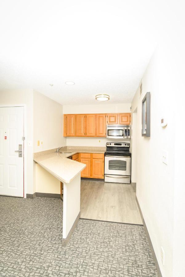 Philadelphia Suites At Airport - An Extended Stay Hotel 外观 照片